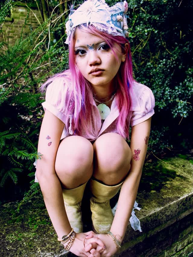 alvla plays The Castle London