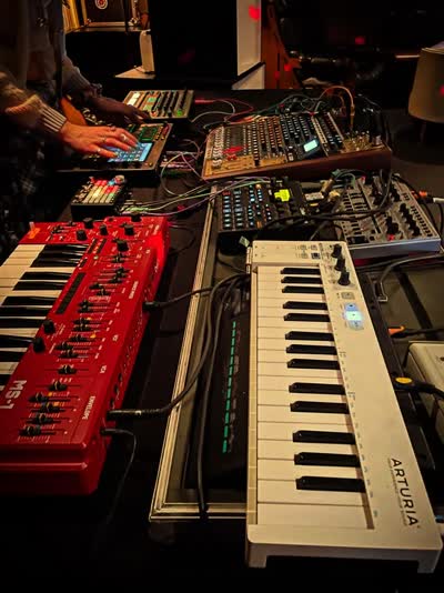 Beers & Synths! Sunday Session V2