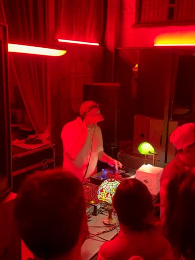 Tonight we’re back at @apothekela with @nee.ko.music , @__dvvid__ , and @decibel_gardens