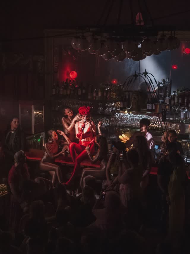 Cabaret Cravache Return Show
