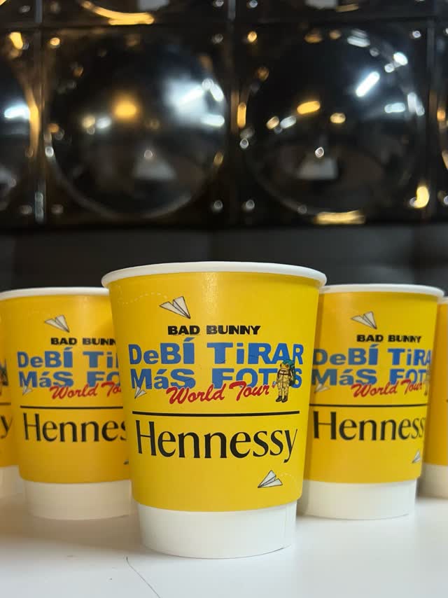LA POLLERA COLORA x @HENNESSY - Bad Bunny Weekend After-Party