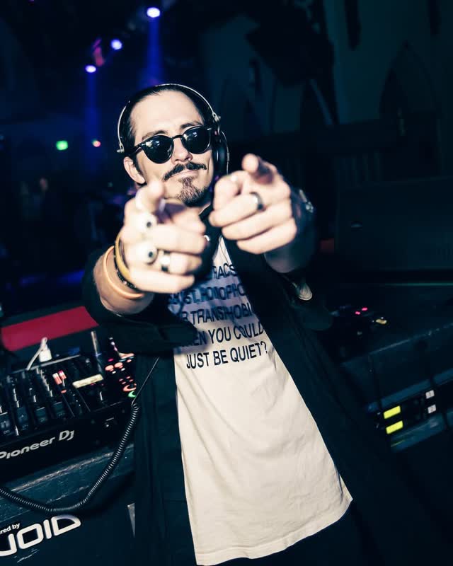 Open House Night presents: @2takemusic & friends @miranda135, @krisnova_prodx & @golden_goggles