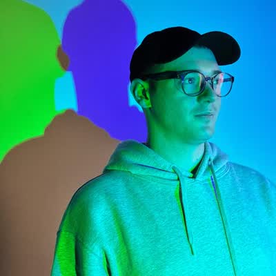 TONIGHT: PETE CUNNEEN TAKES THE BOOTH!