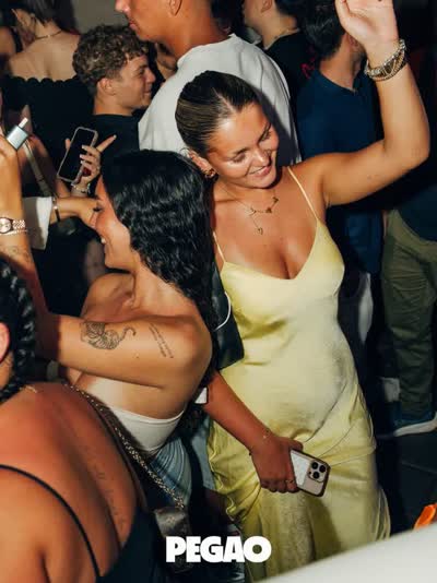 Come tonight and enjoy #pegao 😜 Dance with us the best reggaeton hits, hip-hop and comercial music! 🥳 — And if you’re more into electronic music sound enjoy @sinner.room.official in our #RedRoom 🙌🏼