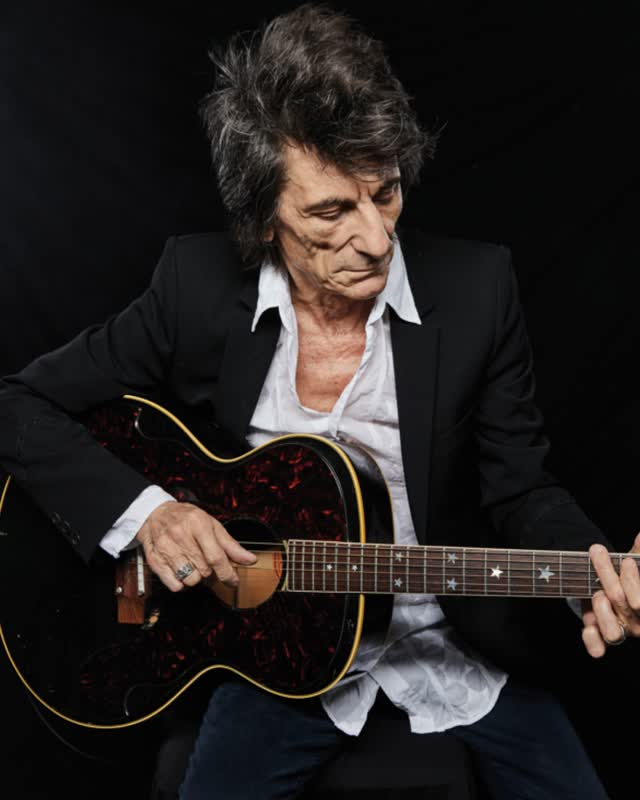 Ronnie Wood and his band
