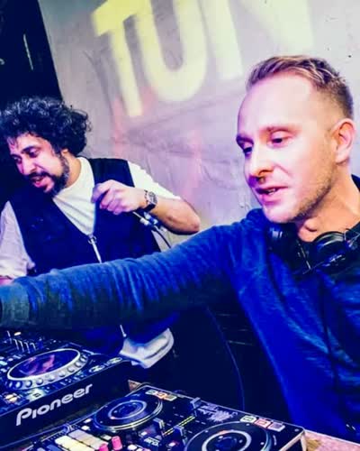 Am 11.07. (Sa) im ROODY am Pult: PETE & MK SQUAD