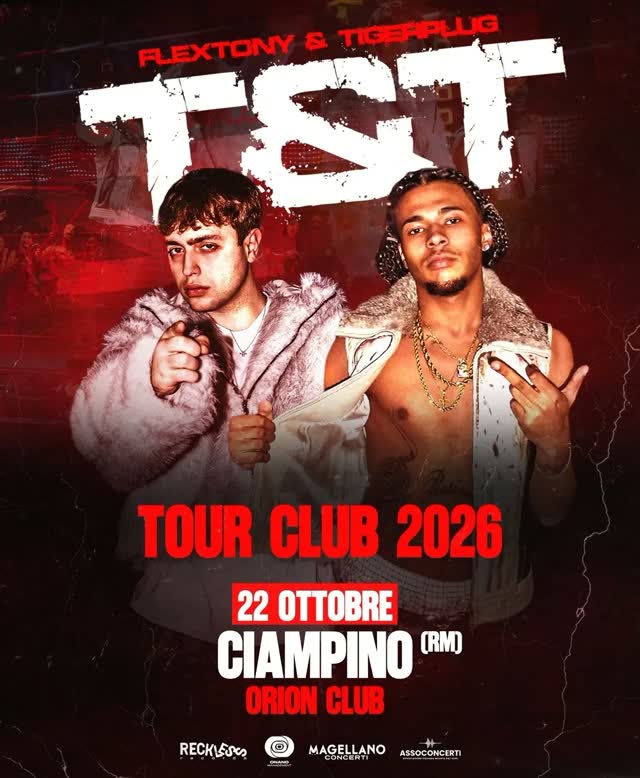 IL LORO PRIMO TOUR CLUB