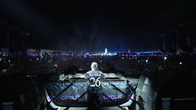 Ray Volpe returns to Blackbox Charlotte for a massive hallo-weekend
