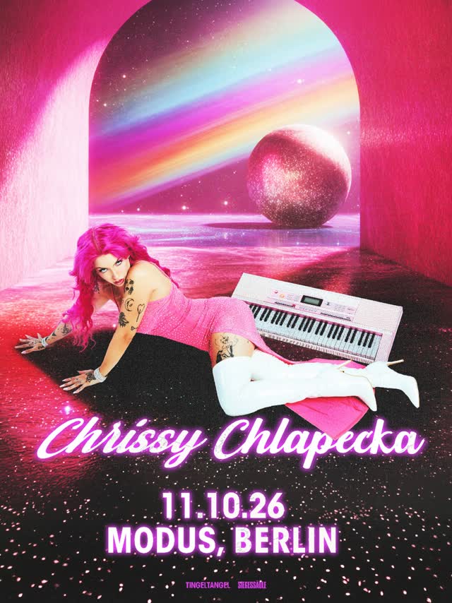 Chrissy Chlapecka at Modus