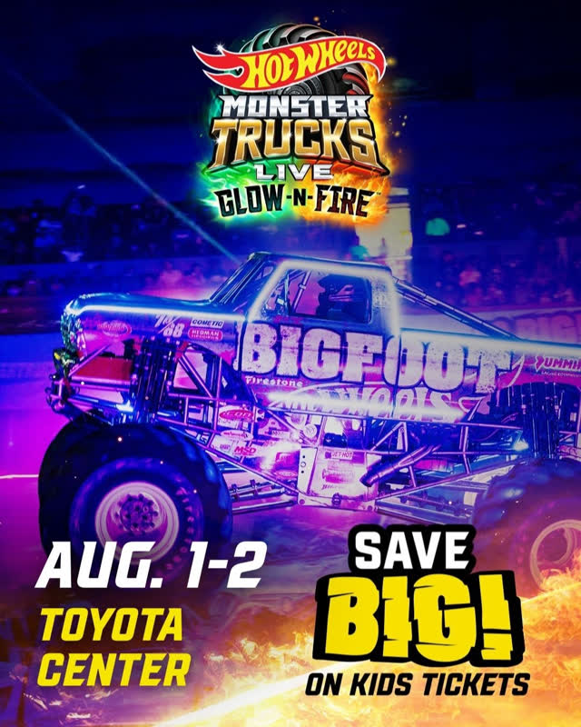 Hot Wheels Monster Trucks Live Glow-N-Fire