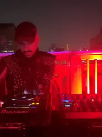 QUINTA - Jerome Sessions