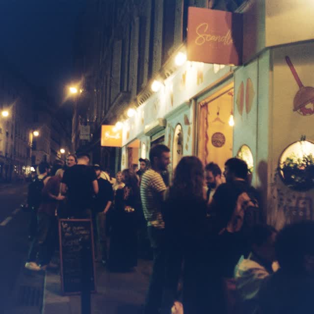 Scandle Comedy club