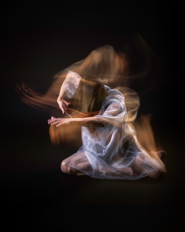 7 DANCES FOR 7 PEOPLE