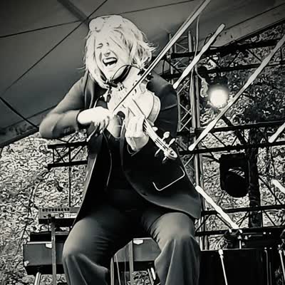 Aurore Voilqué Live Music Tour