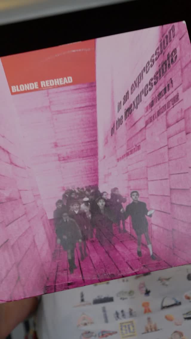 Concierto de Blonde Redhead en el Teatro Jorge Eliécer Gaitán