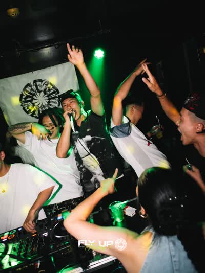 FLY UP FRIDAY #フラフラ