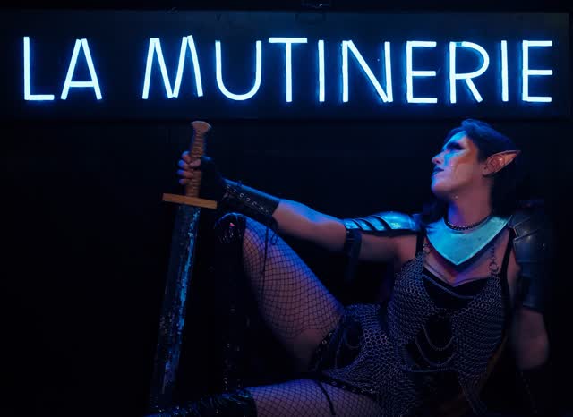 JEUDI 24 SEPTEMBRE @laguillotineparis est de retour à @lamutinerieparis hosté.e par @sashakillsyou !