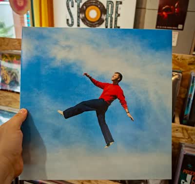Alex Warren i jego najnowszy album już dzisiaj o 19:30! Razem z Warner Music Poland zapraszamy Was na odsłuch i dzisiaj mamy dla Was aż 5 płyt do wygrania! ❤ To piękna płyta, nie przegapcie! Czekamy na Was i do zobaczenia w Winylowej!