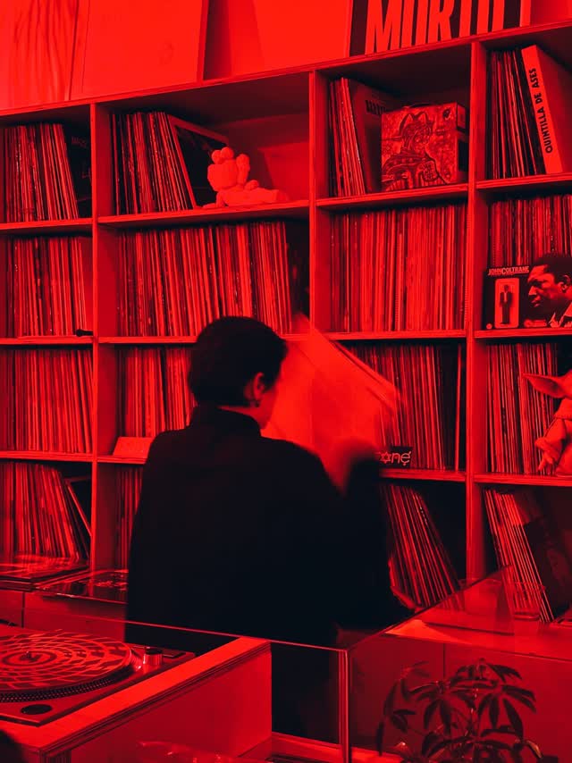 Twitch livestream of cartas_ek_statikas' set by El Disco Es Cultural