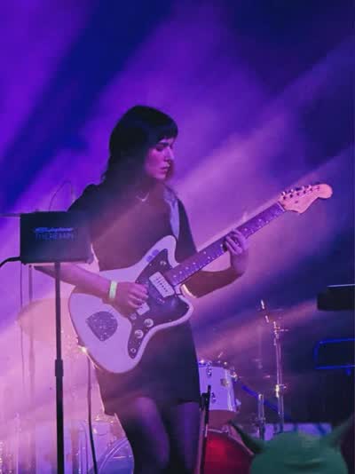 ISSUE presents performances by guitarists Noveller and Axine M