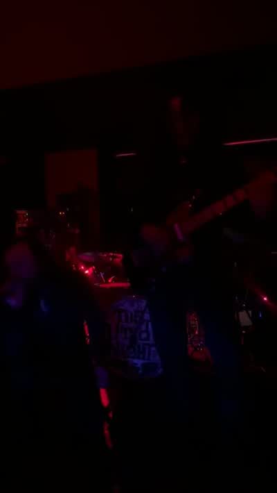 Live at the Ojai Deer Lodge with @rosemarytheband
