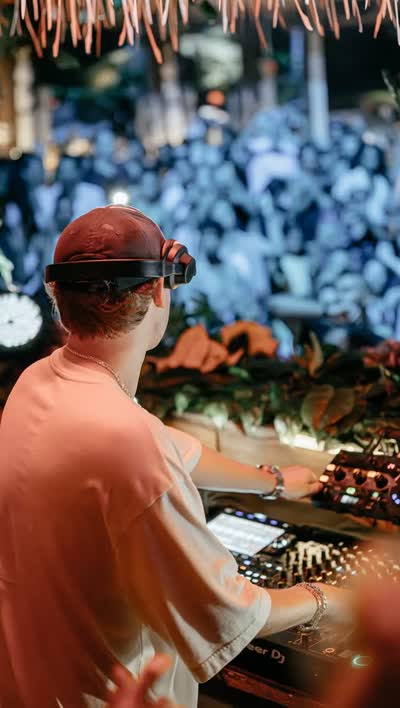 @martenlou returns to Savaya on Saturday, 12 September.