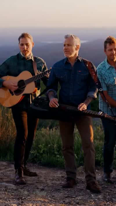 @stringdusters plays @revolutionhall on September 11th, with @silasherman_!