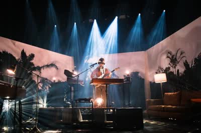 FKJ vender tilbage i Store VEGA