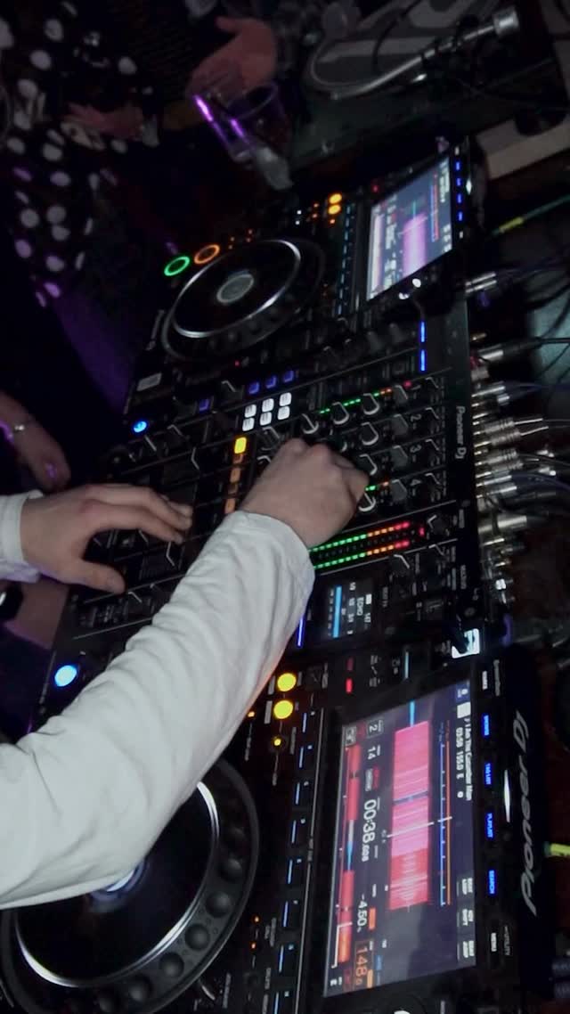 Patterns Basement Rave DJ Competition Winner Performance