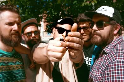 Mahout "reggae jamaïcain punk, garage et funk" Version acoustique