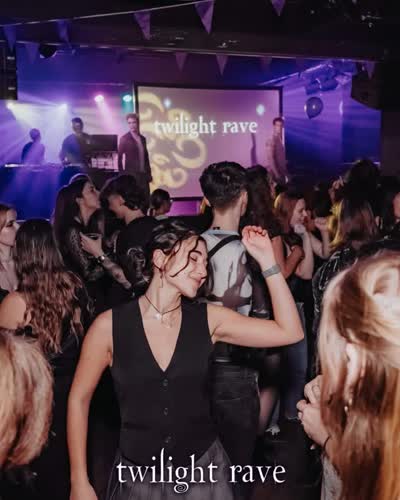 Twilight club event - Vampire/Werewolf dress up night