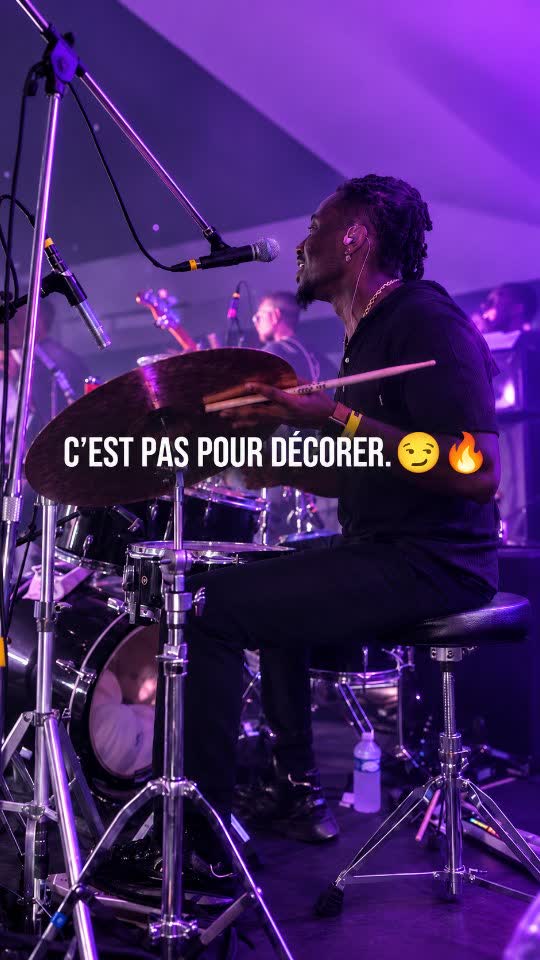 La batterie annonce la couleur... et le Guest Live n’est pas prêt.