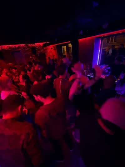0-800 party