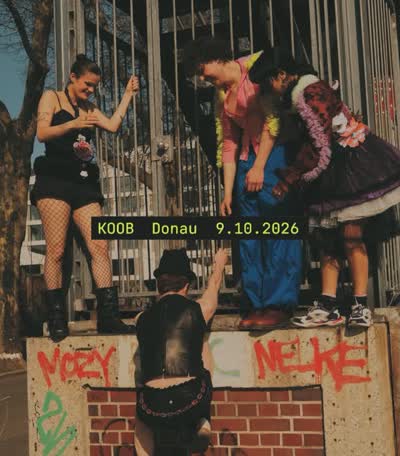 Berlin! Get your calendars out and mark the mark 💋 9 Oct at @donau115 w the full band - last one this year in the Bcity
