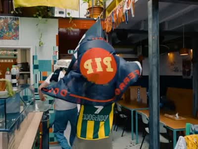 PIP GOES SKATECAFE during ADE