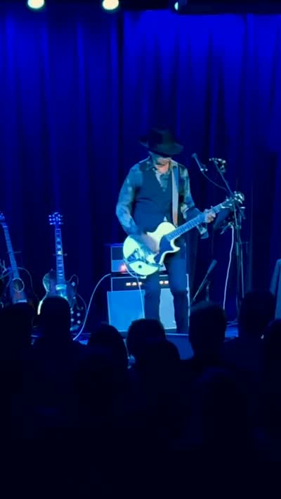 @alejandro_escovedo & The Electric Saints — raw, soulful rock ’n’ roll at its finest.