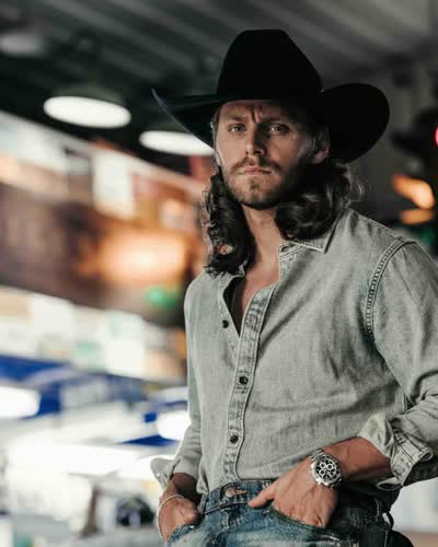 NEW MUSIC FRIDAY - Warren Zeiders Tour