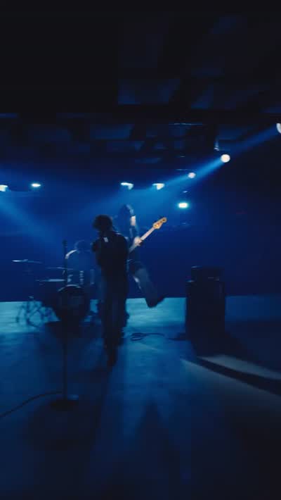 London alt-rockers @leap_the_band are taking over the Turf Club on Fri, Oct 9 with support from @outinfrontofficial