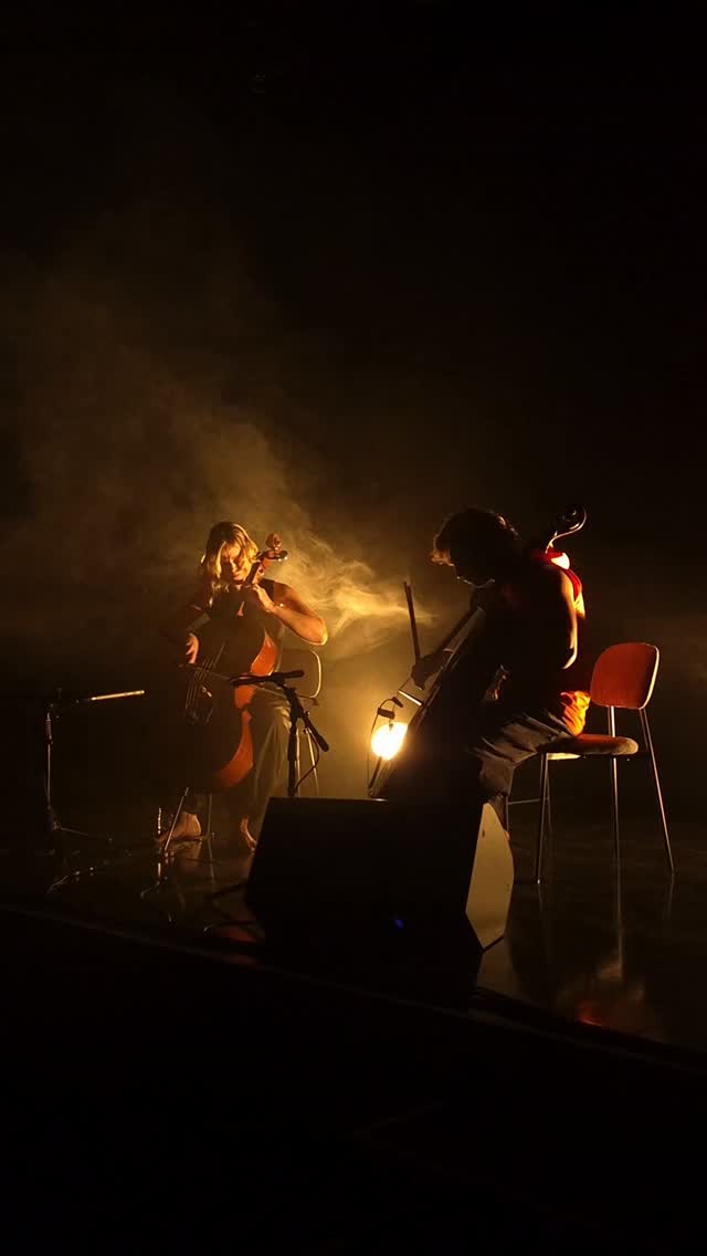 Anteúltimo concierto del año! @kapai_duo y su imponente duo de chelo. Cerramos esta temporada de conciertos que oscilaron entre música de cámara y jazz. El cierre es con el solo piano de @juliantenembaum el próximo miércoles 30 de octubre.