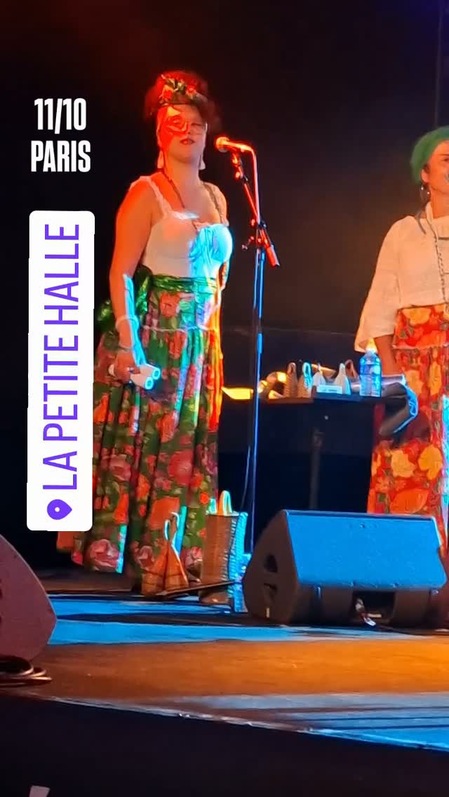 11/10 PARIS LA PETITE HALLE