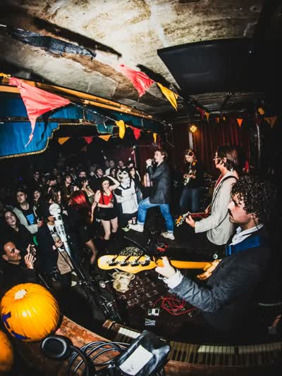 Halloweekender Sunday 1st Nov - THE STROKES tribute