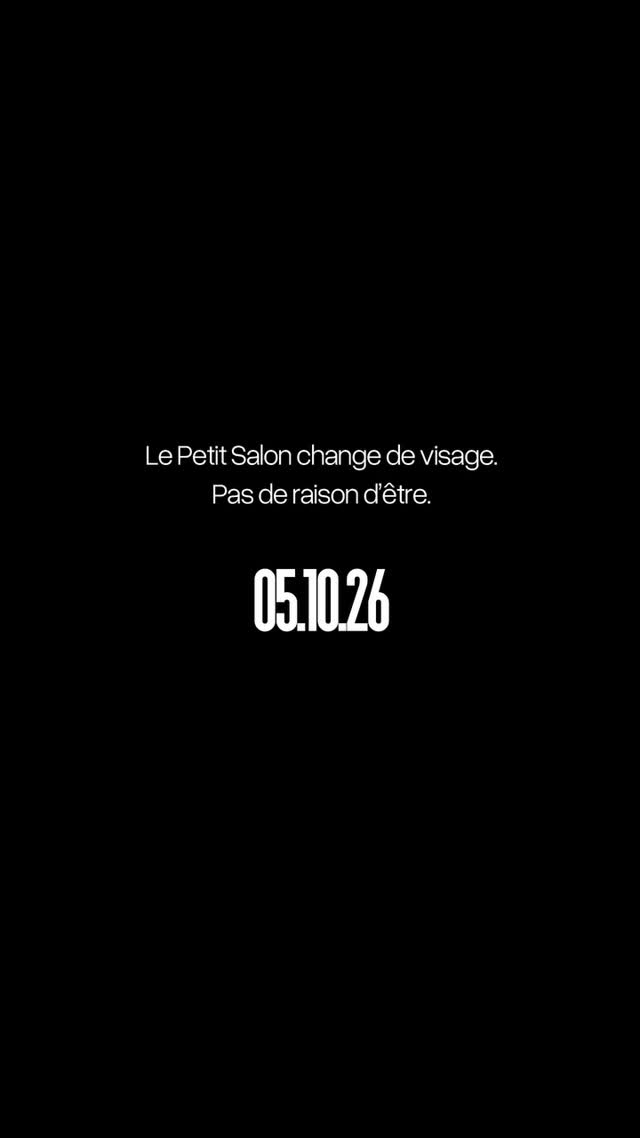 Quelques heures avant la nuit, Le Petit Salon n’est jamais vraiment silencieux.