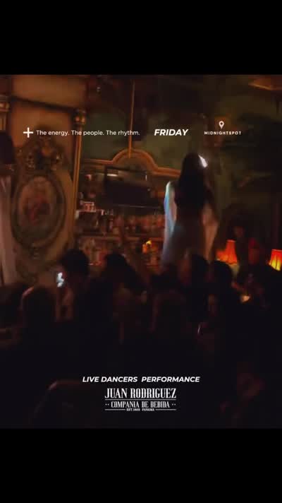 LIVE DANCERS PERFORMANCE