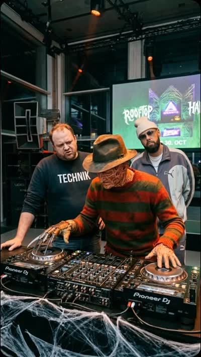 Behind the Screams – Episode 3 🦇🎬 / QUANTA x CRUX – ROOFTOP HALLOWEEN