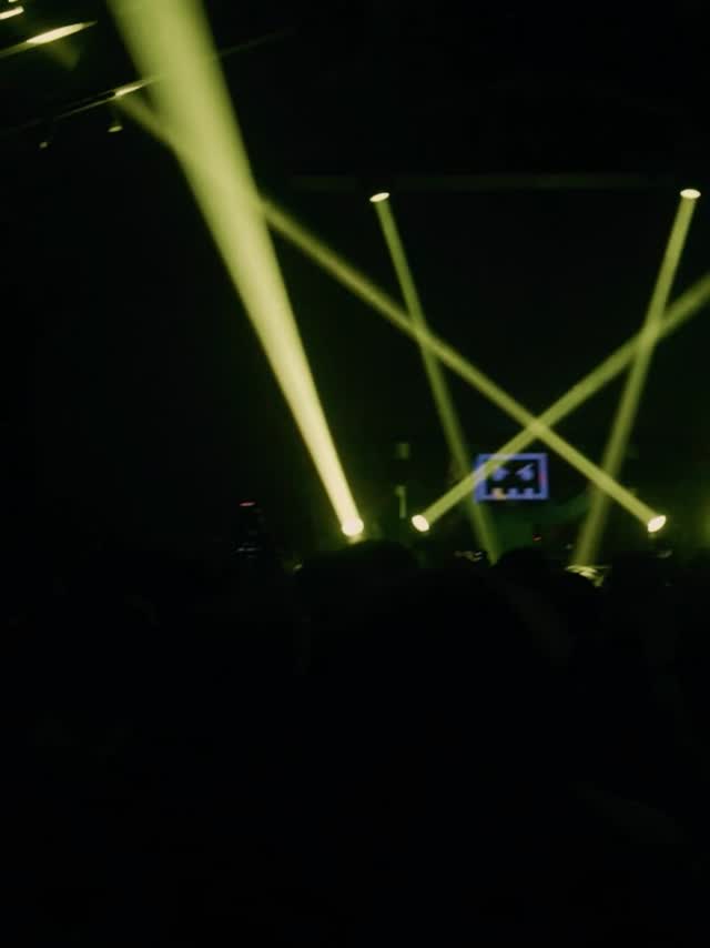 RECONNECT Tour