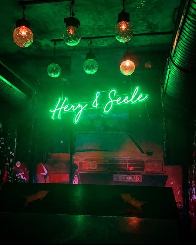 HERZ & SEELE. 12 STUNDEN ROMANTICA MIT HOVR, LEIRUM, MØ/CAT, SIRIKIT!