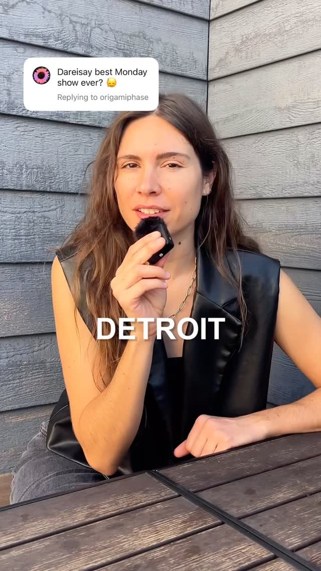 Struggling to pronounce Hamtramck but I can’t wait to play in Detroit on Monday November 2 at @smallsbar with @snowcuffs & @joyfulforfeit ✨ Get advance tix now!