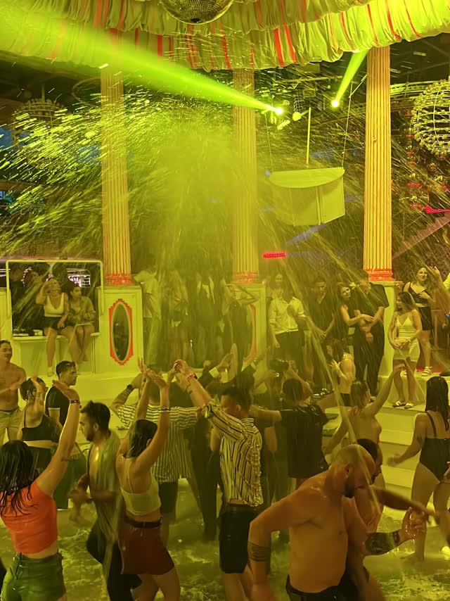 Water Party Tonight at Es Paradis!