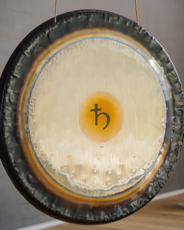 Wind down your Friday with sound. Somatic Sound Ritual & Good Night Gong