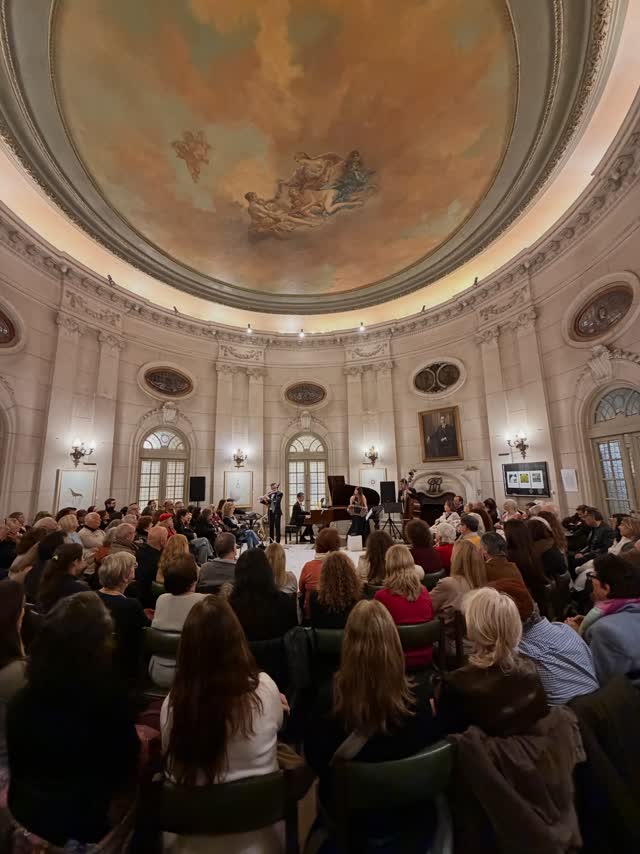 Raúl Lavie junto a Hora Cero